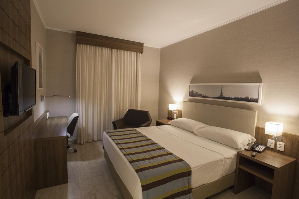 Hotel Agisol Marília Esterno foto